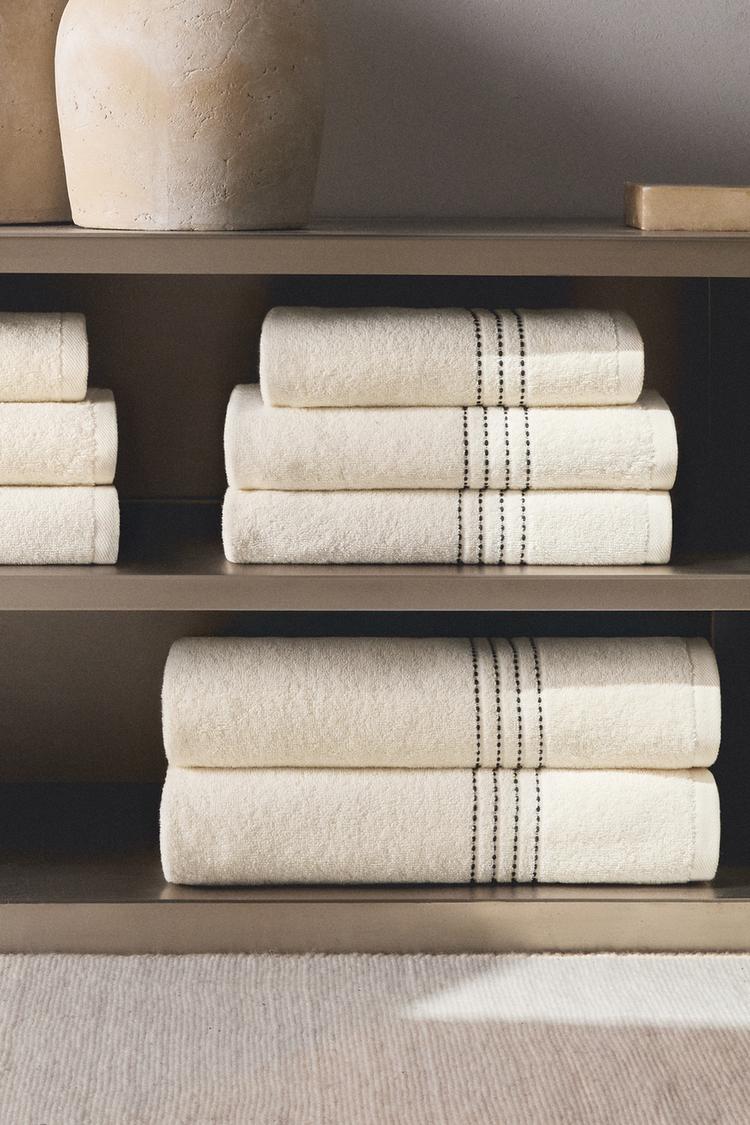 Tailored Stitch Bath Towel