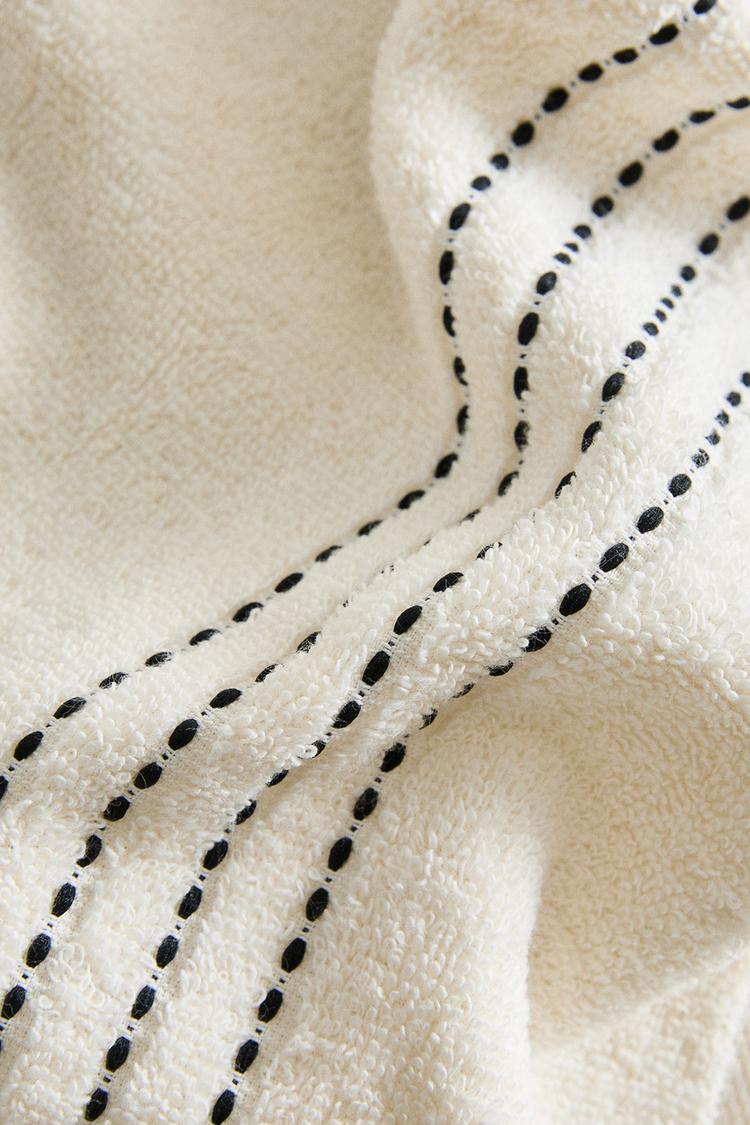 Tailored Stitch Bath Towel