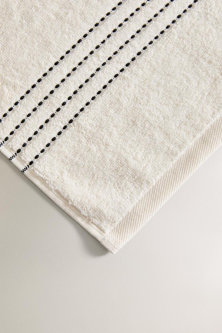 Tailored Stitch Bath Towel