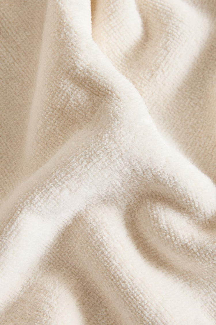 Floral Embroidered Towel Set