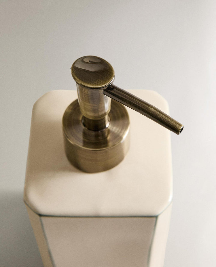 OCTAGONAL Bathroom Essentials Set