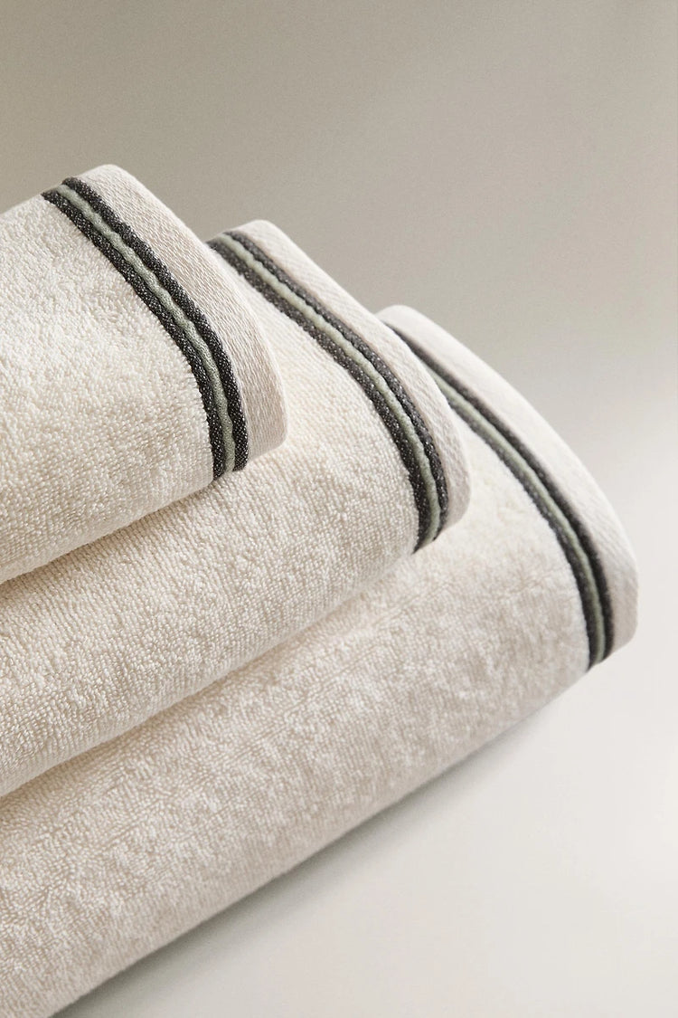 Double Edge Cotton Bath Towel