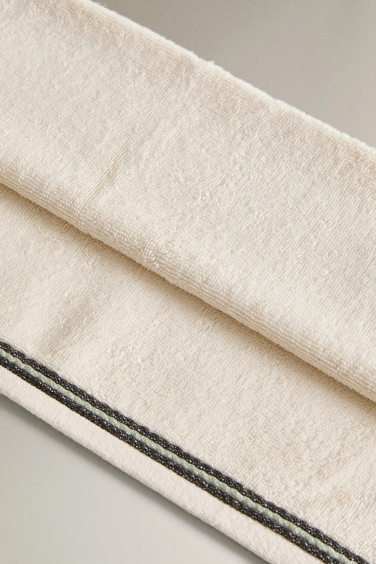 Double Edge Cotton Bath Towel